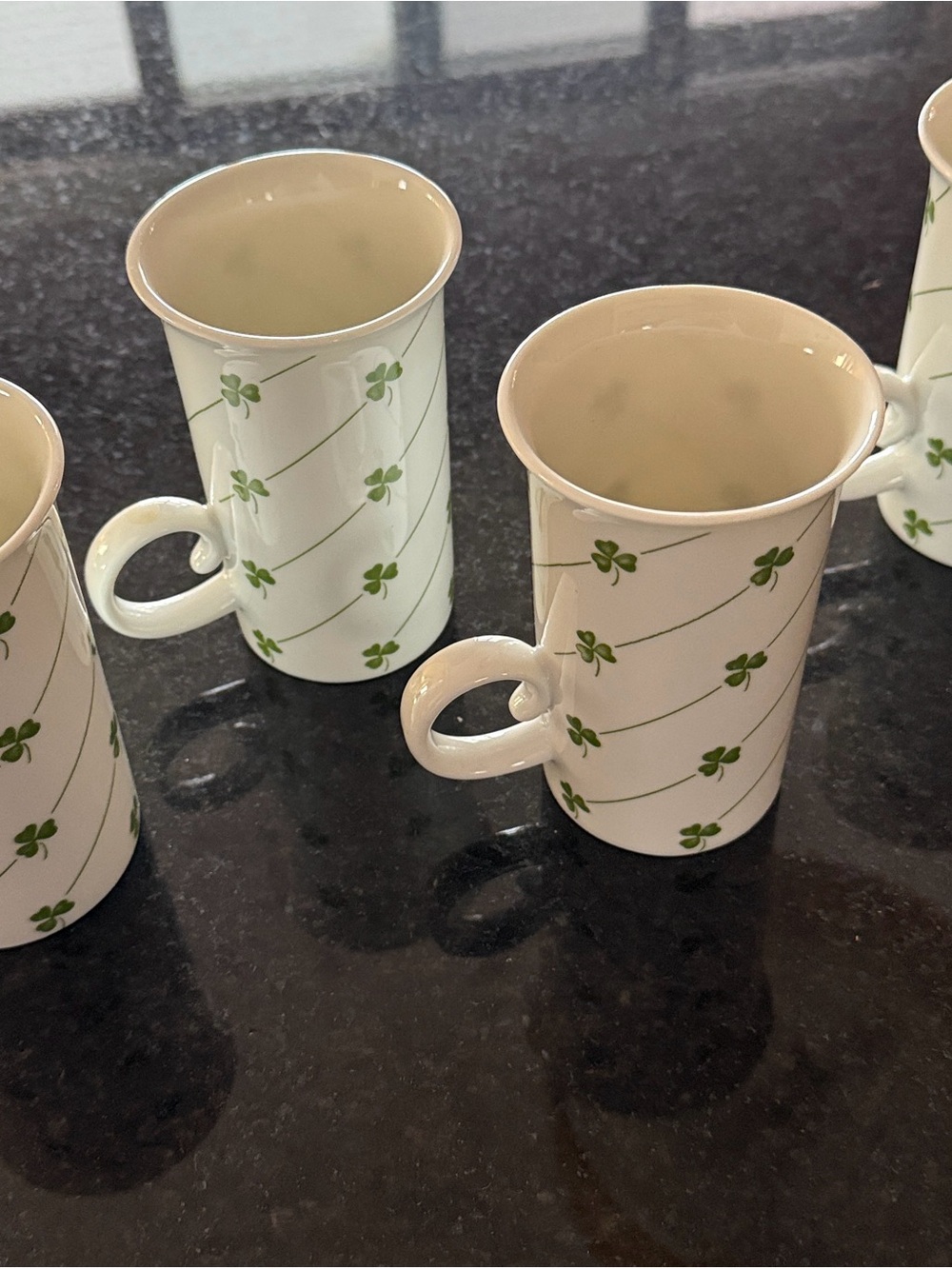 White Ceramic Mug Set with Green Clover Vine Pattern - Charming Everyday Mugs